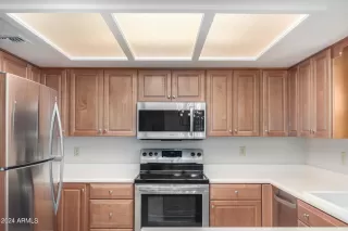 Photo #3: 6688130 Listing 