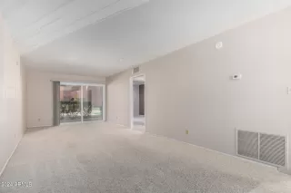 Photo #4: 6688130 Listing 