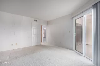 Photo #6: 6688130 Listing 