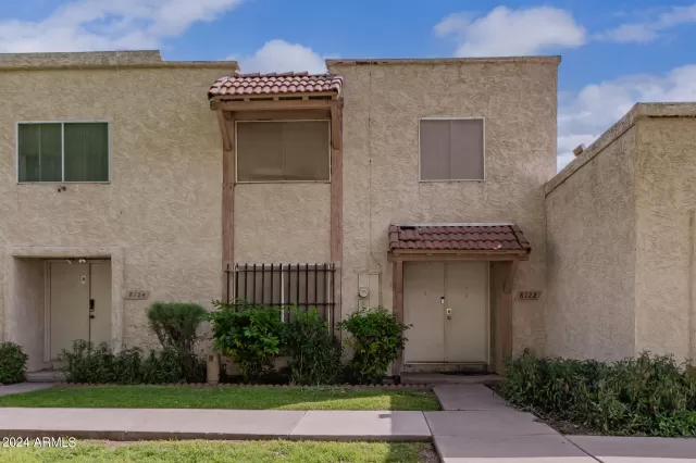 MLS: 6688169 Condo For Sale