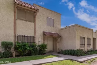 Photo #1: 6688169 Listing 