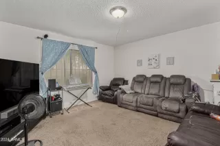 Photo #4: 6688169 Listing 