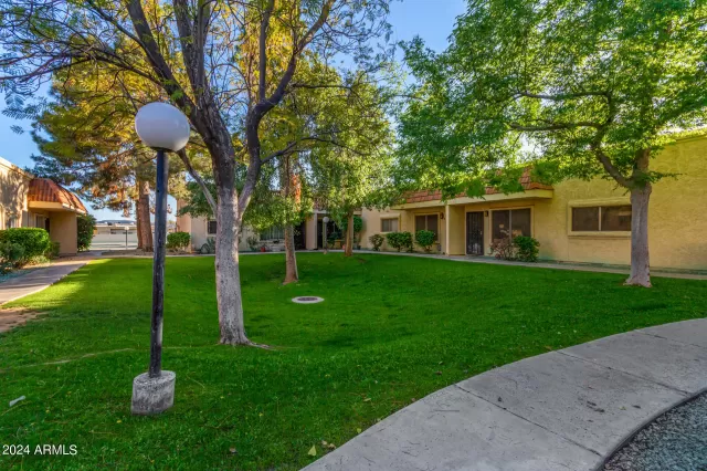 MLS: 6688181 Condo For Sale