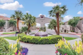 Photo #3: 6688232 Listing