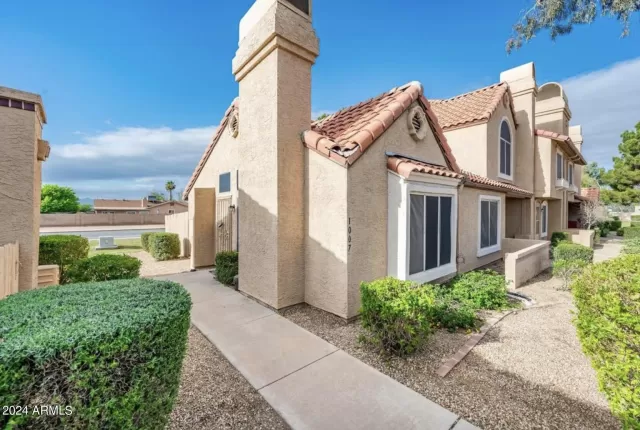 MLS: 6688234 Condo For Sale