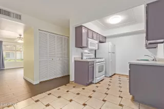 Photo #6: 6688528 Listing 