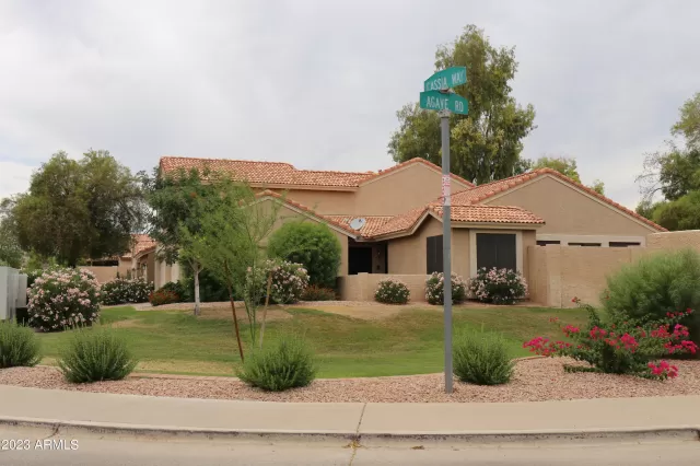 MLS: 6688589 Condo For Sale