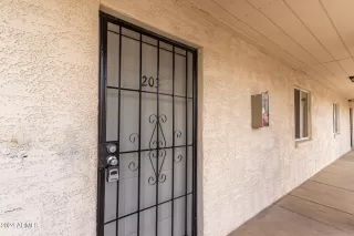 Photo #2: 6688602 Listing 