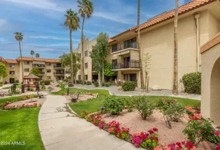 Photo #2: 6688626 Listing