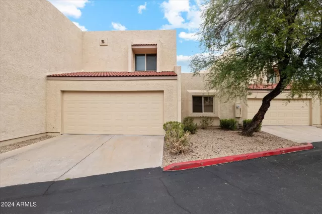 MLS: 6688661 Condo For Sale