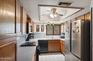 Photo #2: 6688661 Listing