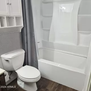 Photo #5: 6688661 Listing