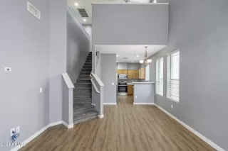 Photo #4: 6688873 Listing 