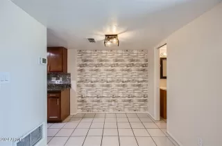 Photo #2: 6688977 Listing 