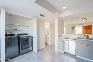 Photo #2: 6689016 Listing