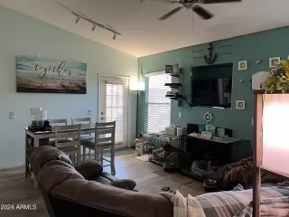 Photo #3: 6689073 Listing