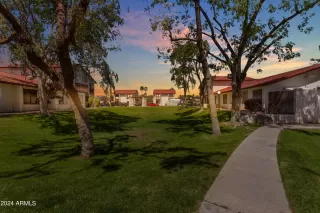 Photo #2: 6689104 Listing