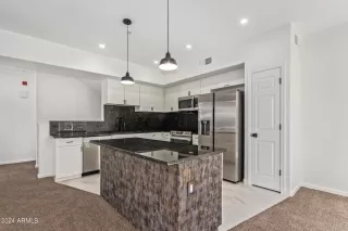 Photo #4: 6689174 Listing 