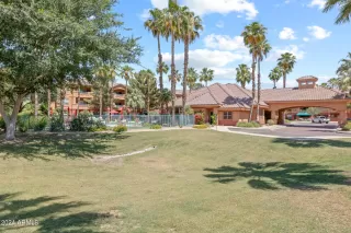 Photo #3: 6689202 Listing