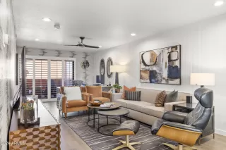 Photo #1: 6689334 Listing 