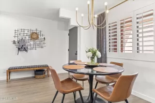 Photo #5: 6689334 Listing 