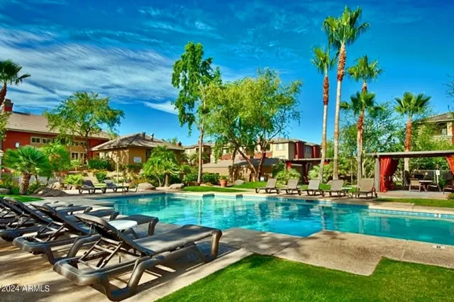 MLS: 6689375 Condo For Sale