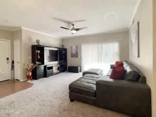 Photo #4: 6689375 Listing