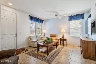 Photo #3: 6689393 Listing