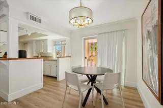 Photo #3: 6689418 Listing