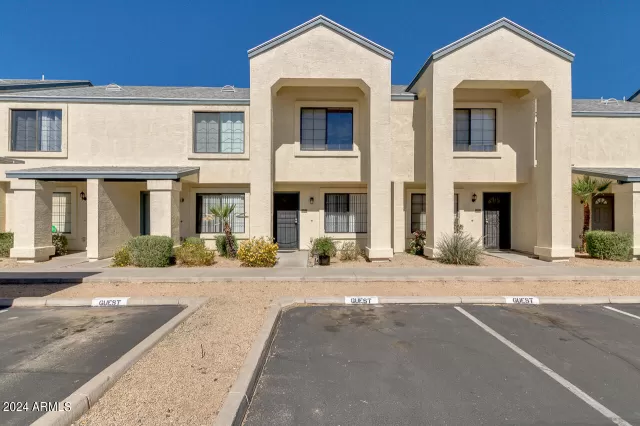 MLS: 6689678 Condo For Sale