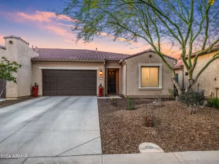 Photo #1: 6689818 Listing 