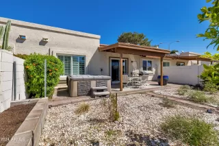 Photo #1: 6689853 Listing 