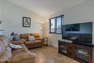 Photo #2: 6689853 Listing 