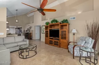 Photo #3: 6689983 Listing