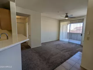 Photo #4: 6690272 Listing