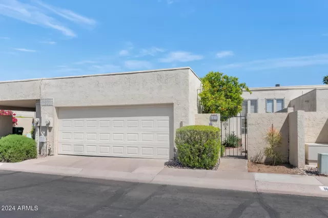 MLS: 6690291 Condo For Sale