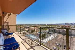 Photo #6: 6690308 Listing