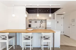 Photo #3: 6690315 Listing