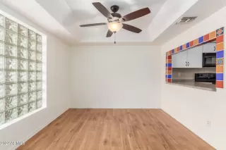 Photo #6: 6690359 Listing