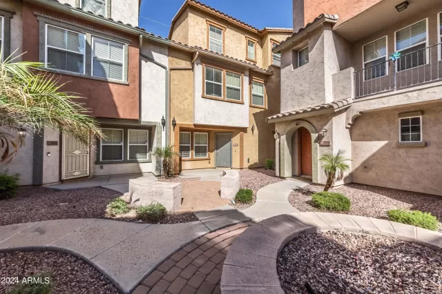 MLS: 6690376 Condo For Sale