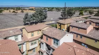 Photo #6: 6690376 Listing