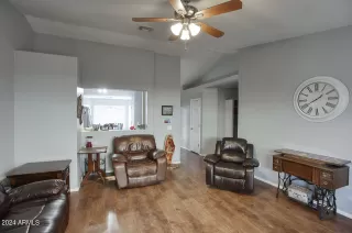 Photo #2: 6690418 Listing