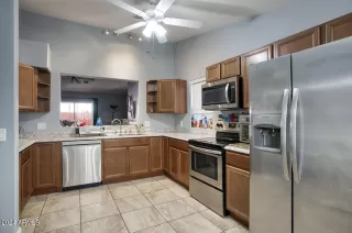 Photo #3: 6690418 Listing