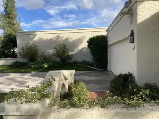 Photo #3: 6690520 Listing