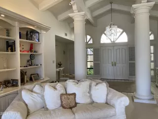 Photo #4: 6690520 Listing