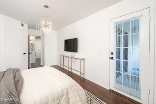 Photo #6: 6690658 Listing