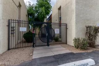 Photo #4: 6691094 Listing