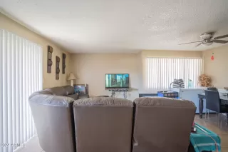 Photo #4: 6691102 Listing 