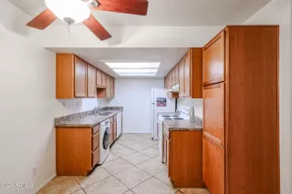 Photo #4: 6691144 Listing