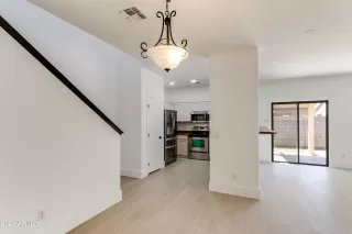 Photo #3: 6691219 Listing 